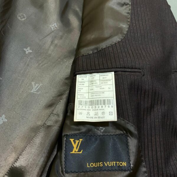 05-14's Louis Vuitton x Loro Piana Winter Tasmanian Super 130s Tailored Blazer.
